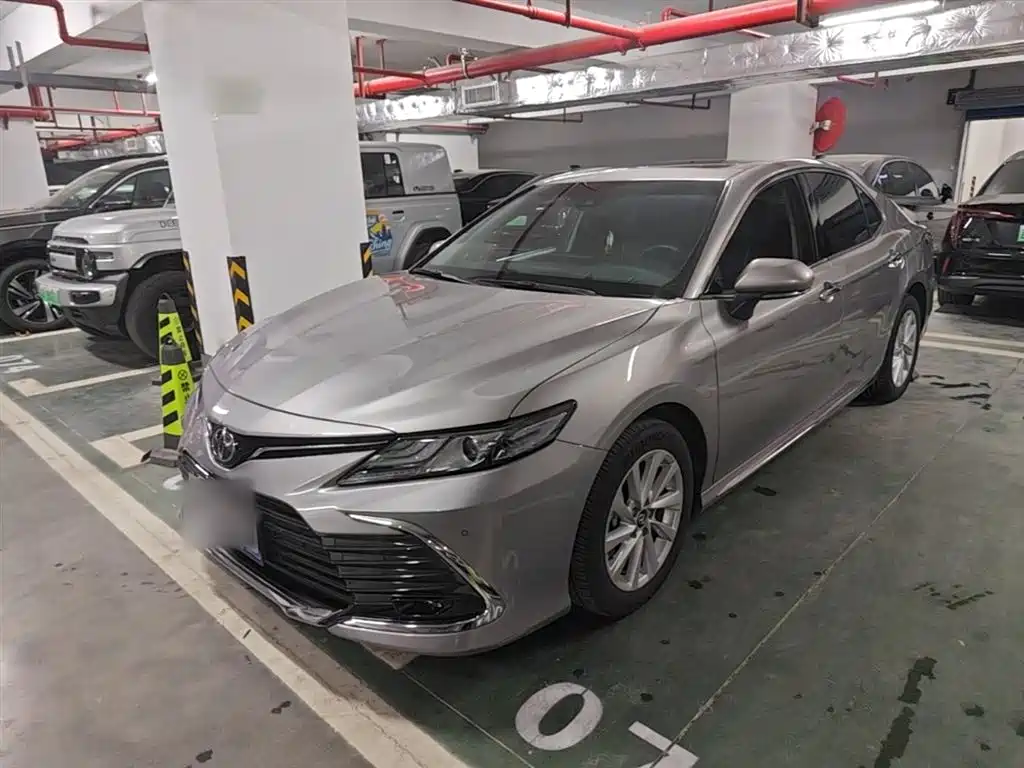 Toyota Camry 2023 2.0G Luxury Edition