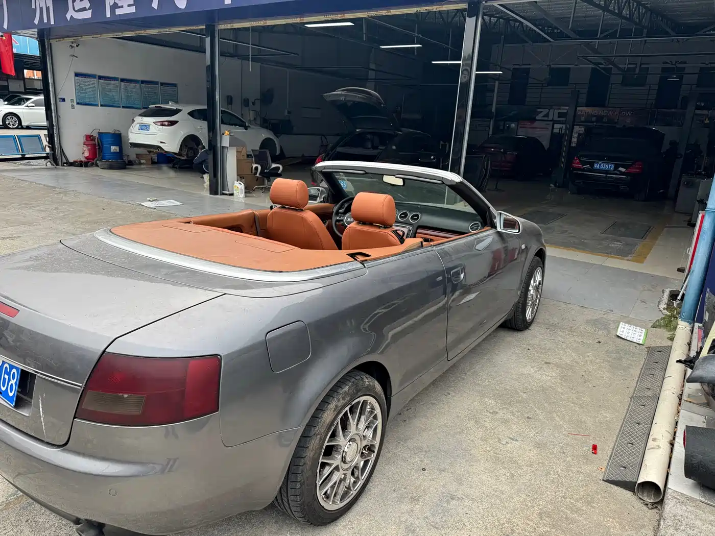 Audi A4 (Import) 2003 A4 3.0 Convertible фото 9