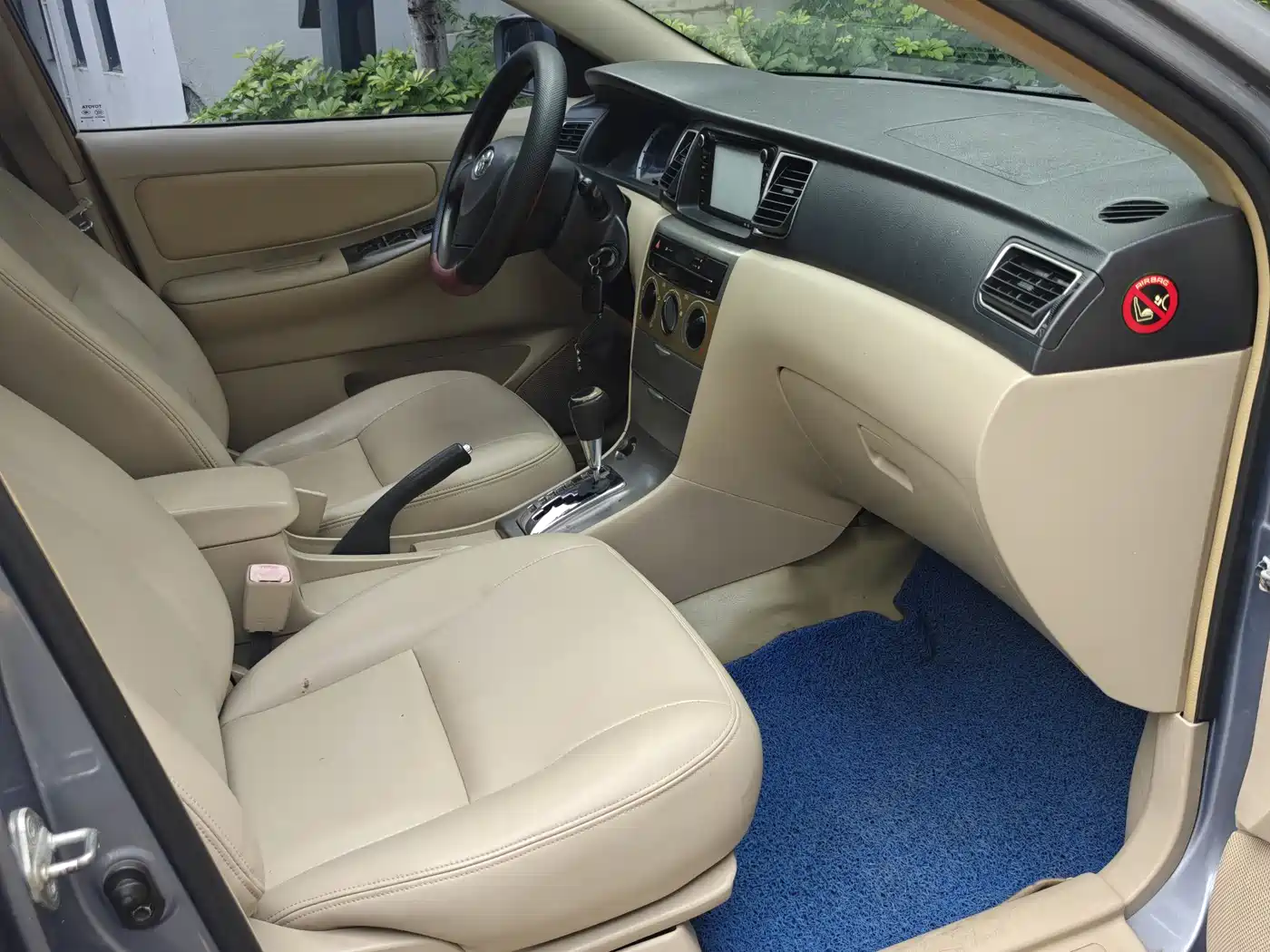 Toyota Corolla 2013 1.6L Automatic Luxury фото 7