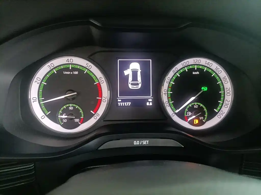 Škoda Kodiaq 2017 TSI330 7-seater 2WD Luxury Edition фото 12