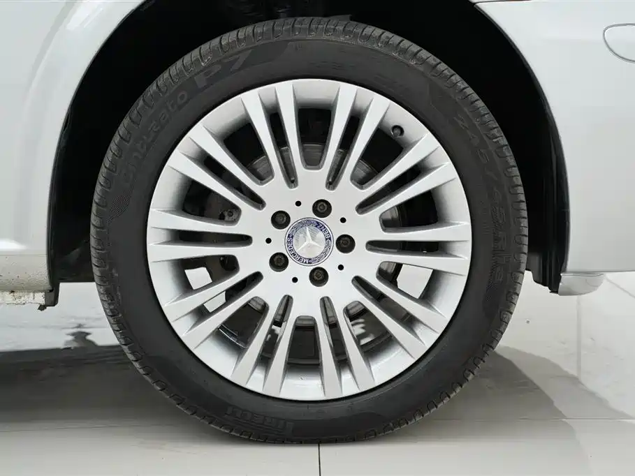 Mercedes-Benz Viano 2013 3.5L Haochi Edition фото 33