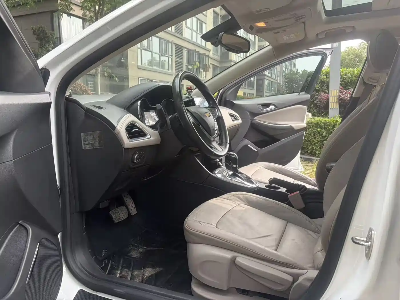 Chevrolet Cruze 2015 1.4T DCG Luxury Edition фото 13