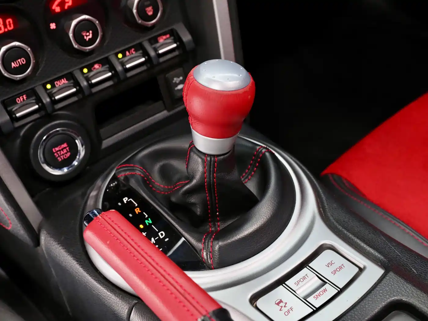 Toyota 86 2014 2.0L Automatic Luxury фото 12