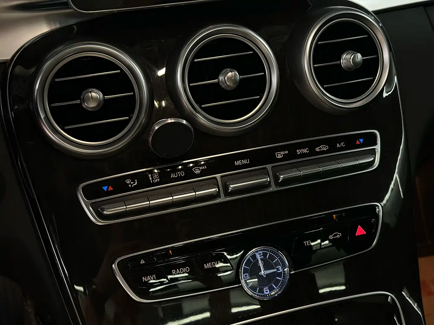 Mercedes-Benz C-Class 2015 C 200 L 4MATIC фото 22