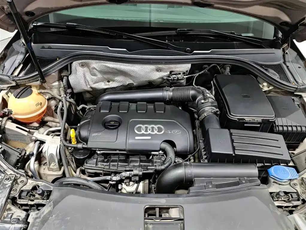 Audi Q3 2015 35 TFSI quattro Technology фото 16