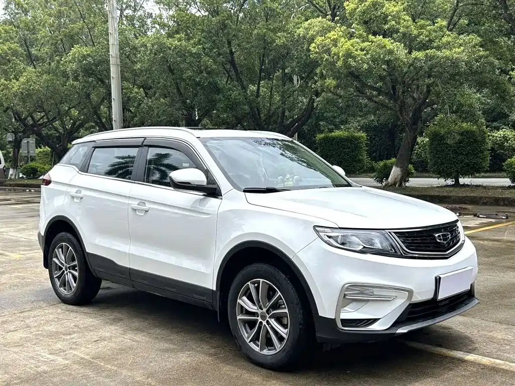 Фото 3 - Geely Boyue