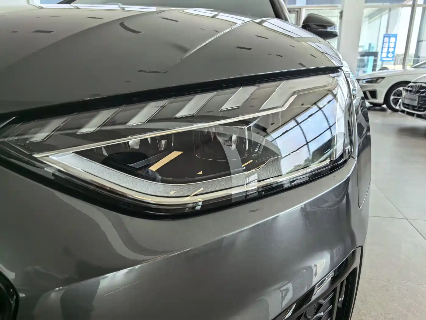 AUDI A4L