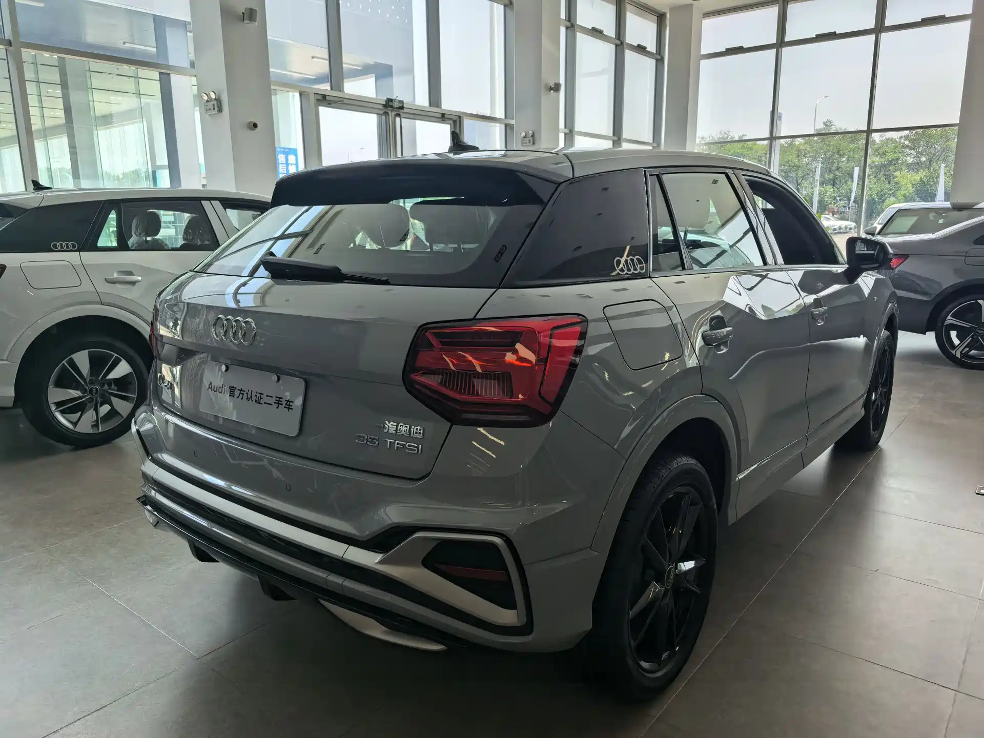 Фото 15 - Audi Q2L
