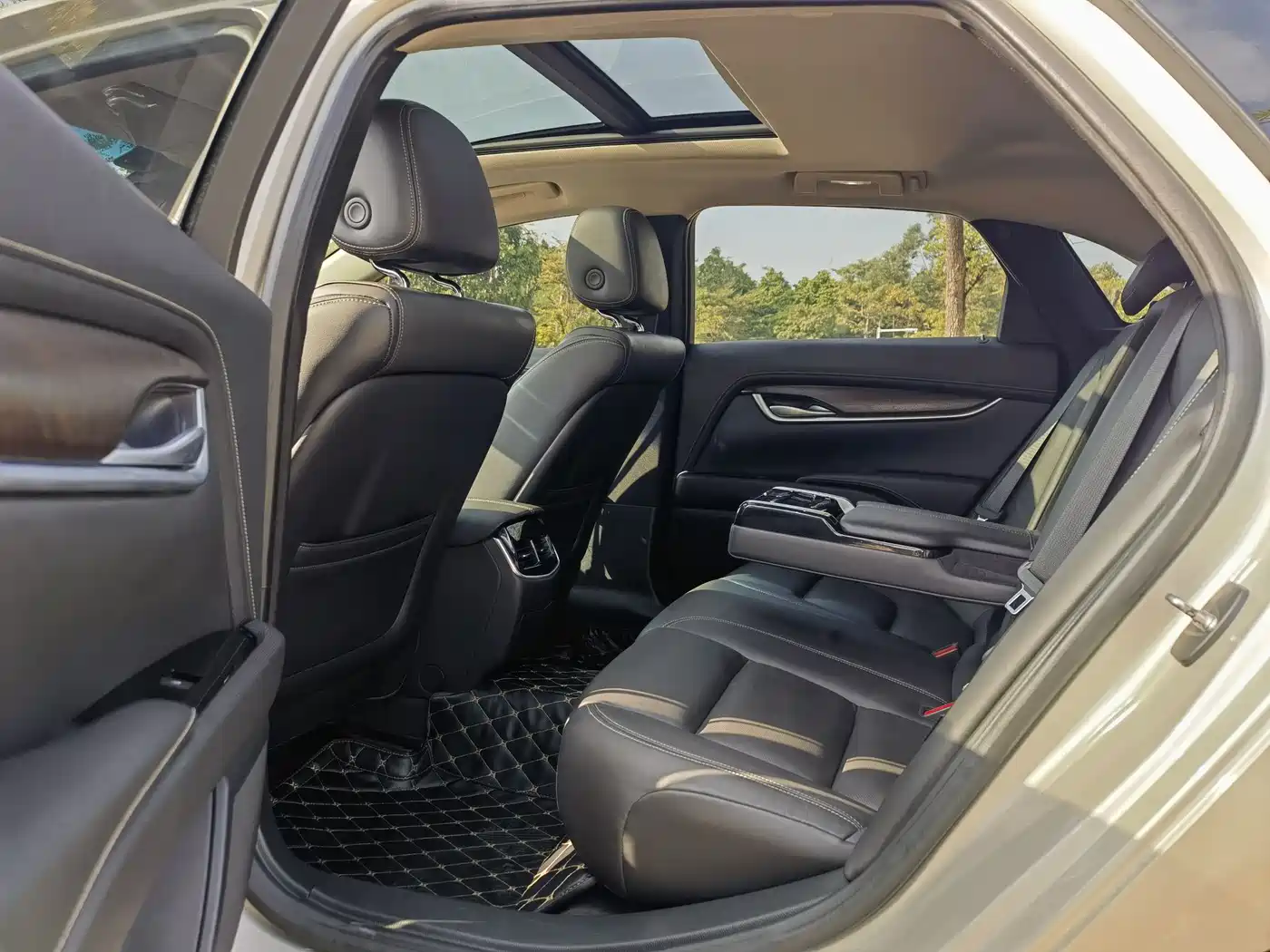 Cadillac XTS 2018 28T Elite фото 13