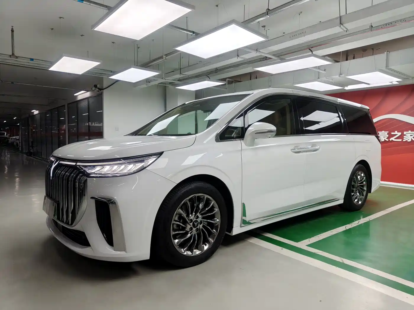 Voyah Auto Voyah Dreamer 2022 Low-carbon Dream+Smart Package