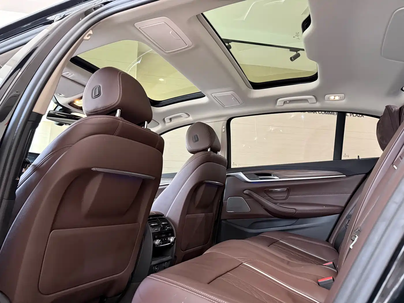 BMW 5 Series 2019 530Li Premium Luxury Package фото 14