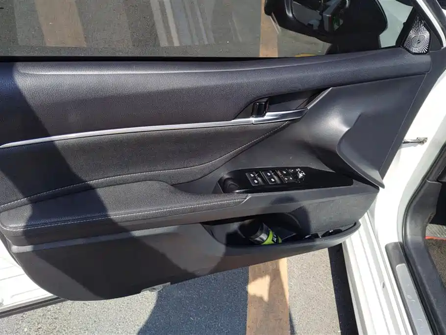 Toyota Camry 2018 2.5S Trend Edition фото 7