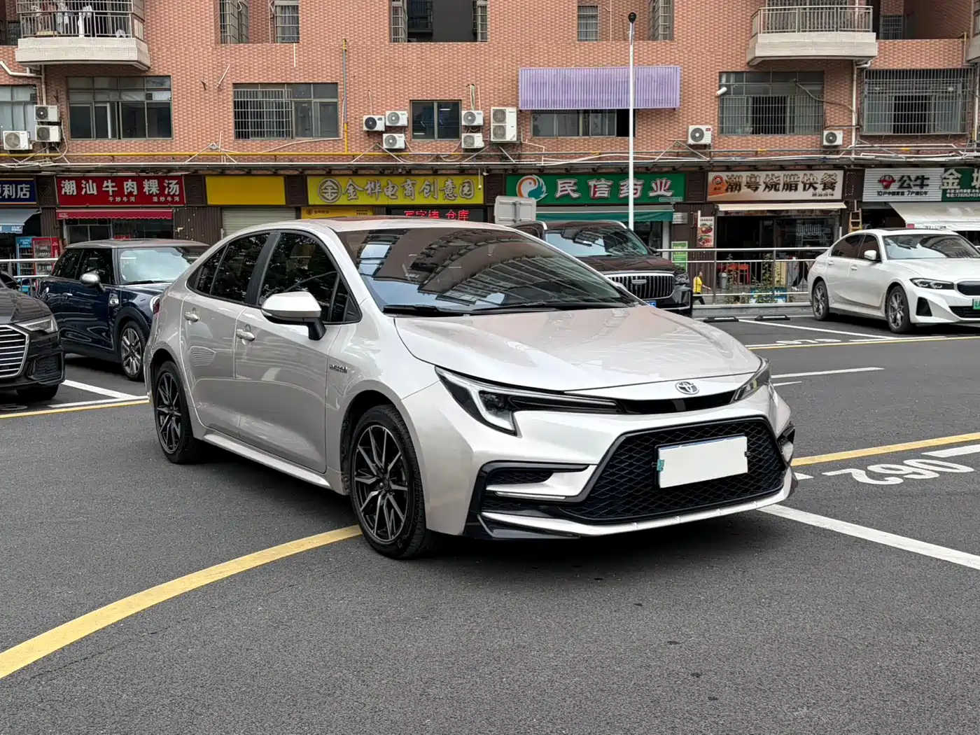 Toyota Levin 2023 Smart Hybrid 1.8L Sport Edition фото 3