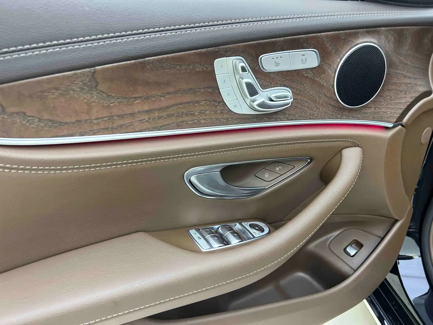 Mercedes-Benz E-Class 2023 E 300 L Luxury фото 9