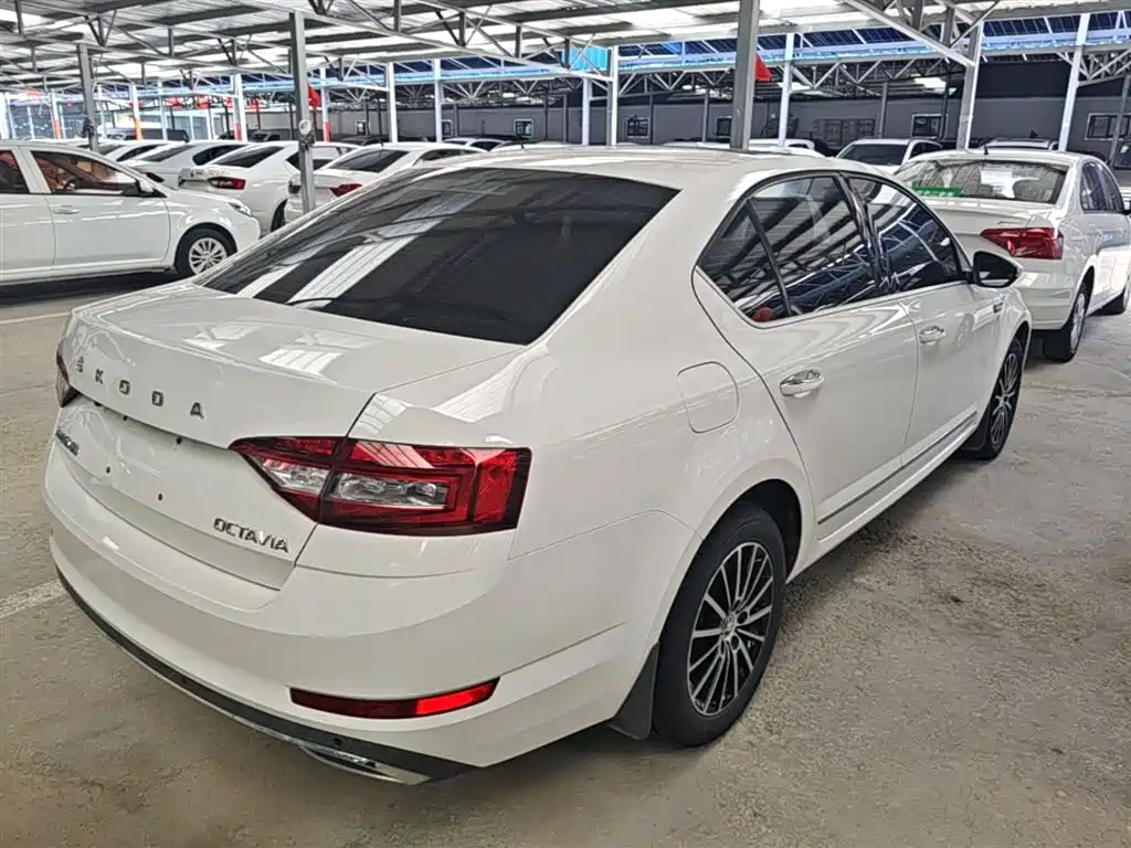 SKODA OCTAVIA