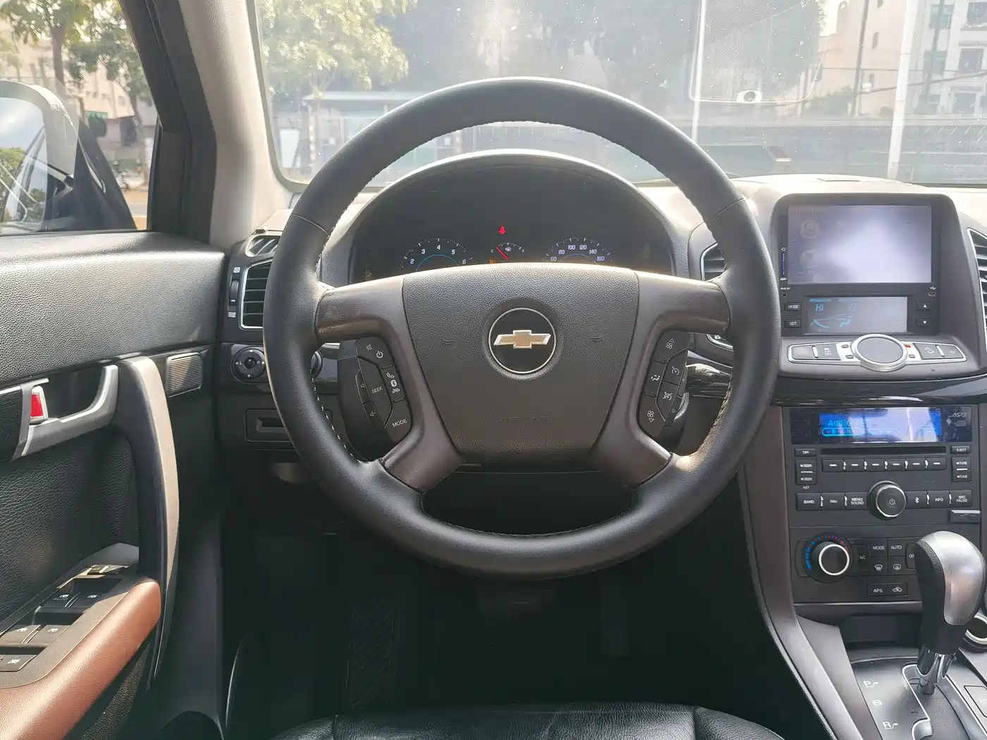 Chevrolet Captiva 2012 2.4L 4WD Flagship Edition 7-Seater фото 16