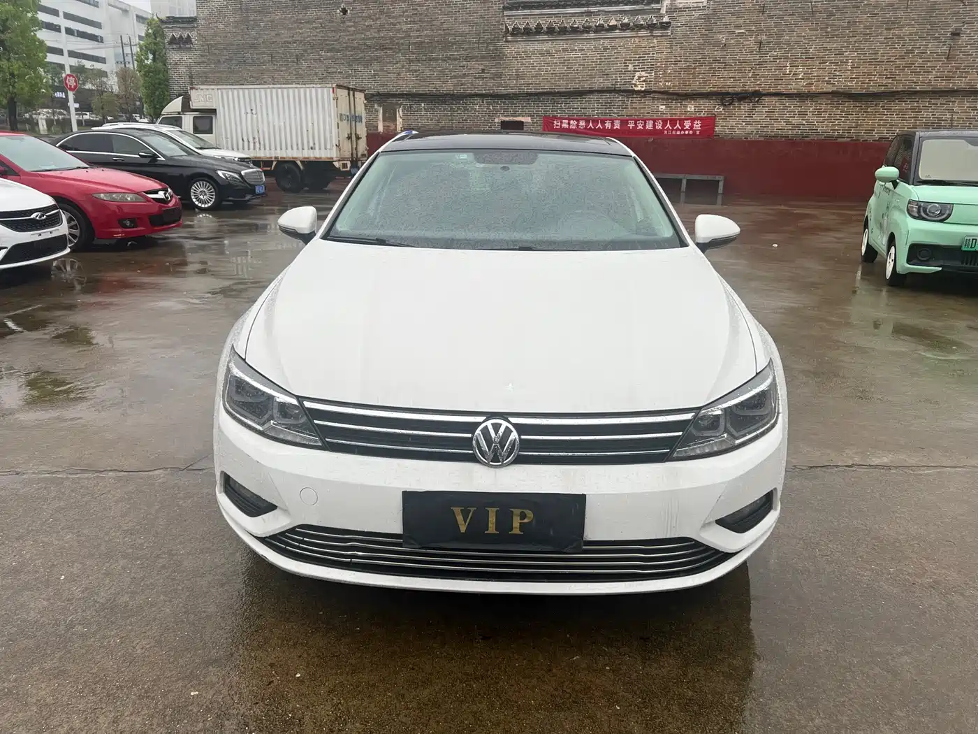 Volkswagen Lamando 2018 230TSI DSG Trend Edition фото 2