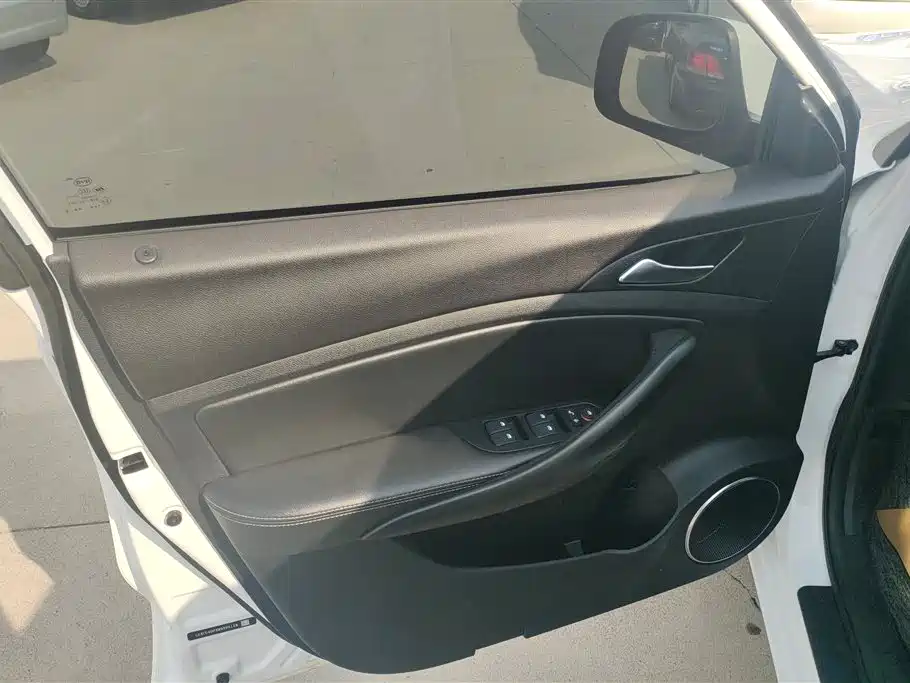 BYD Song 2021 Classic 1.5T Auto Elite фото 7