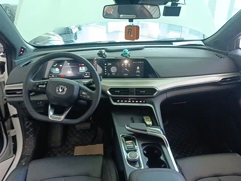 CHANGAN UNI-T