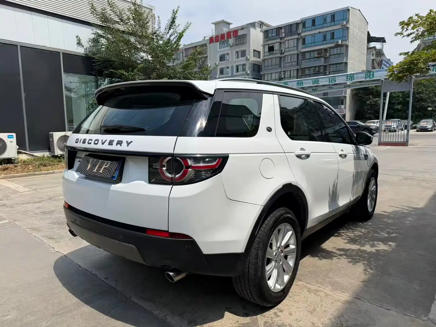 Land Rover Discovery Sport 2016 2.0T SE фото 4
