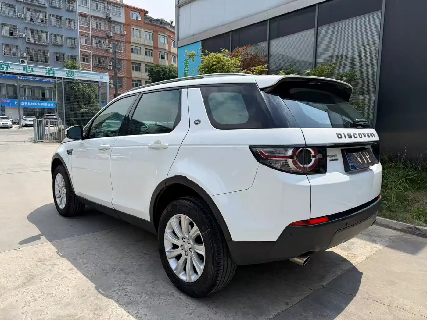 Land Rover Discovery Sport 2016 2.0T SE фото 6