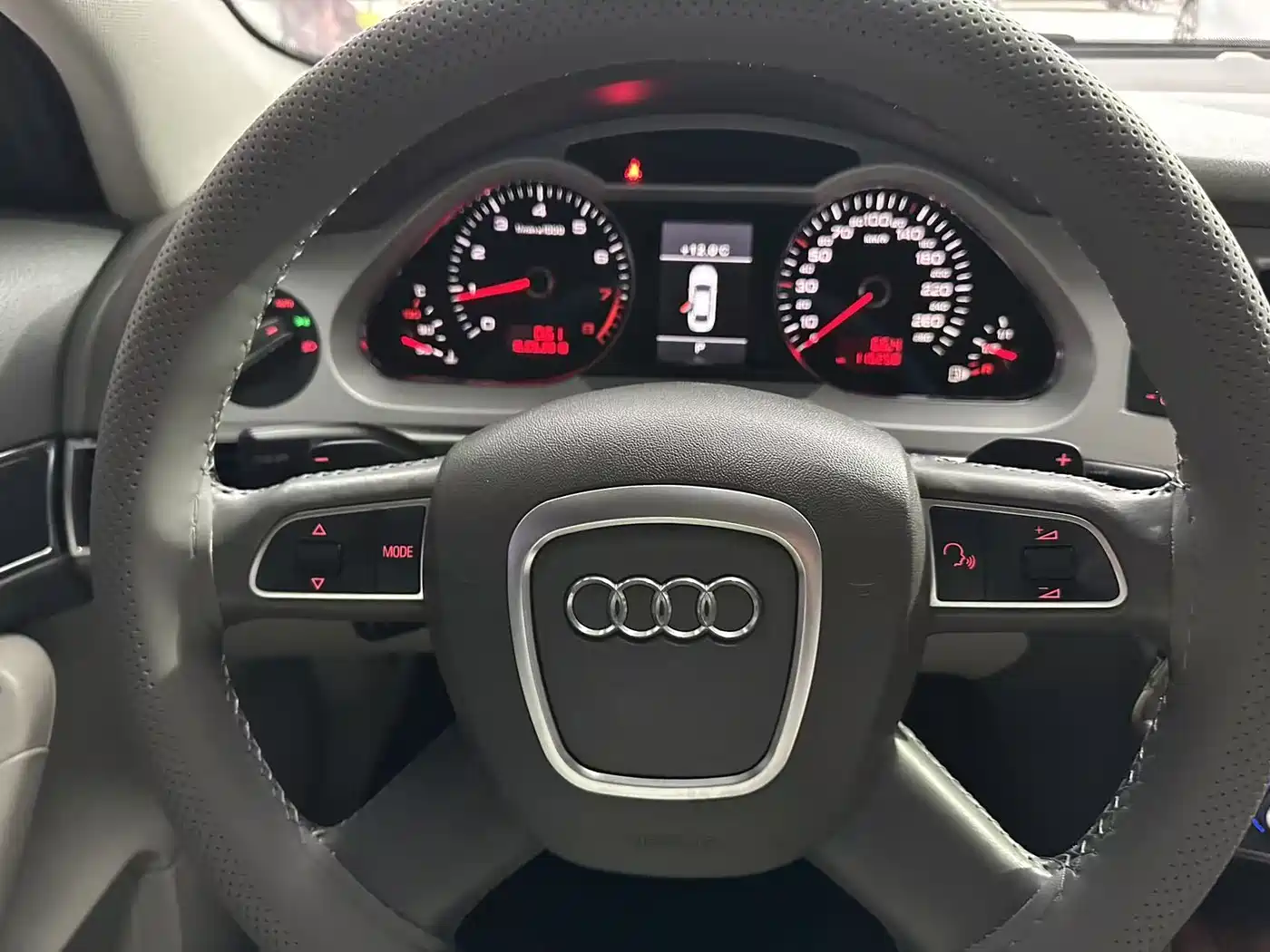 Audi A6L 2011 Model 2.4L Comfort фото 14