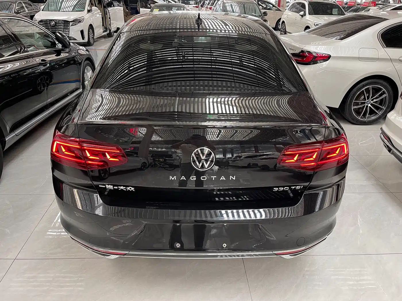 Volkswagen Magotan 2024 2 Million Units Public Sharing Edition 330TSI DSG Luxury фото 15
