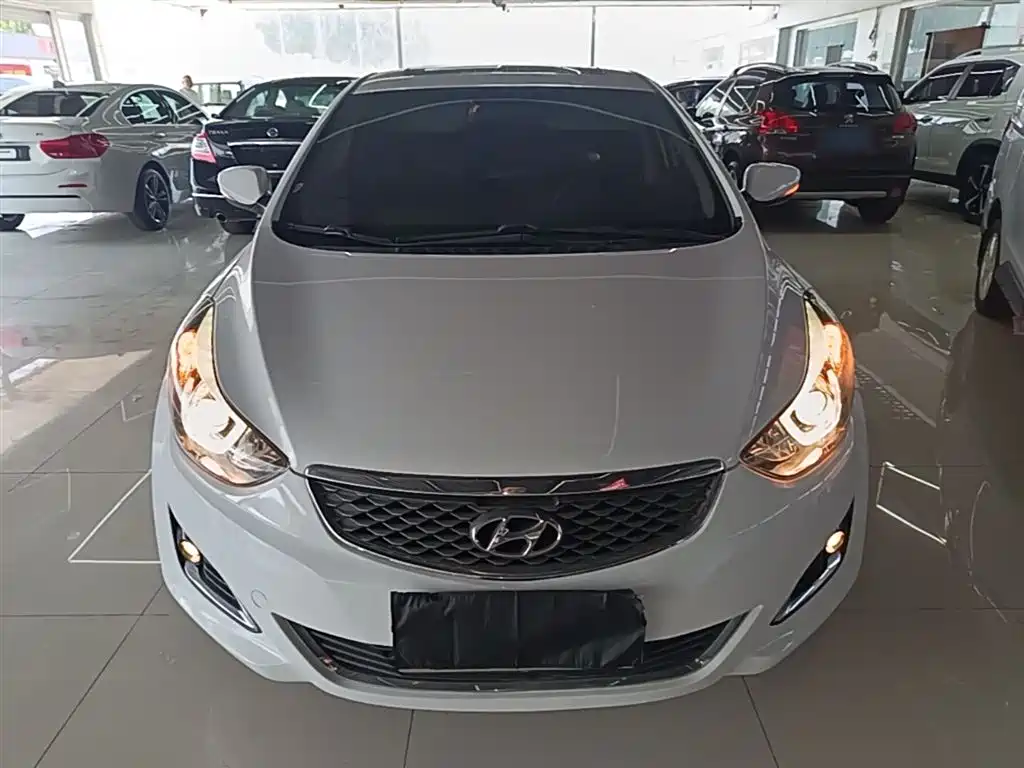 Hyundai Langdong 2016 1.6L Automatic Premium Edition фото 3
