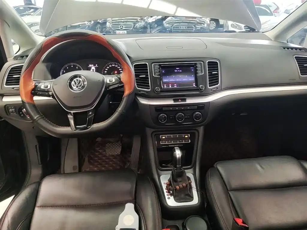 Volkswagen Sharan 2016 380TSI Comfort 7-seater фото 10