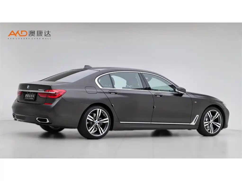 BMW 7 Series 2018 740Li xDrive Premium Type M Sport Package фото 3