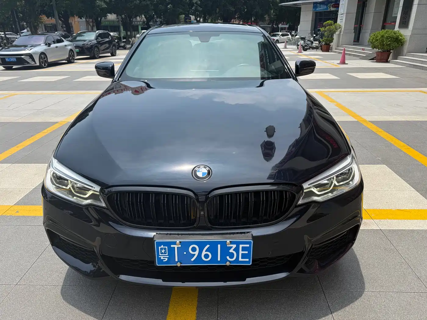 BMW 5 Series 2018 530Li Premium M Sport Package фото 2