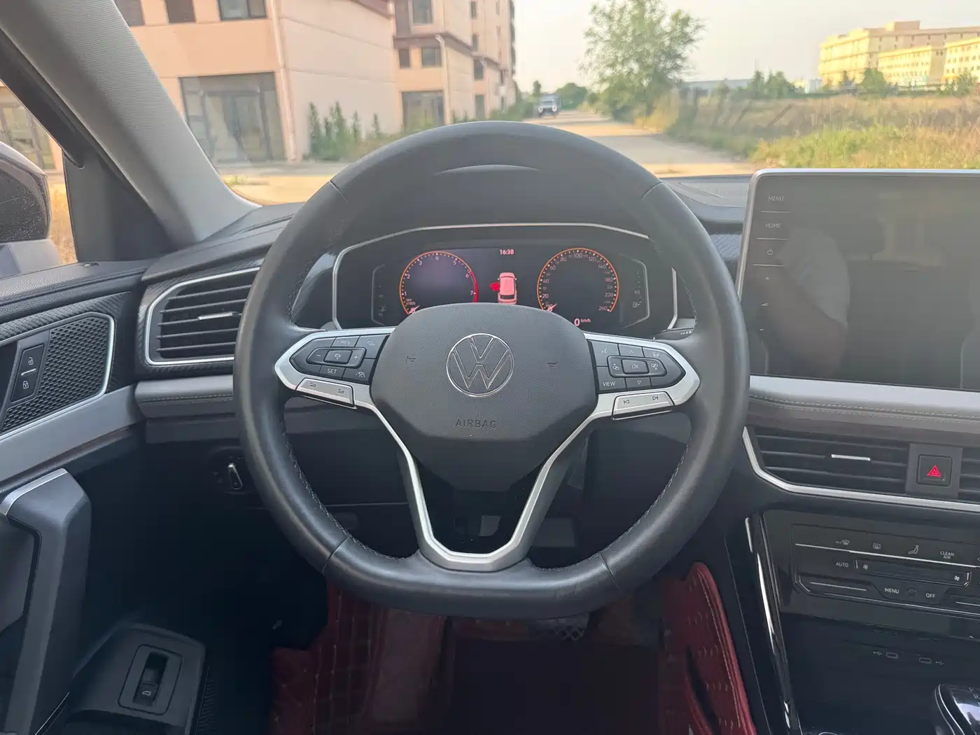 Volkswagen Tayron 2023 280TSI 2WD Luxury Plus Advanced Edition фото 9