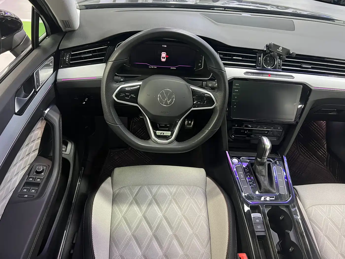 Volkswagen Magotan 2023 Model 2 Million Commemorative Edition 330TSI DSG Luxury фото 9