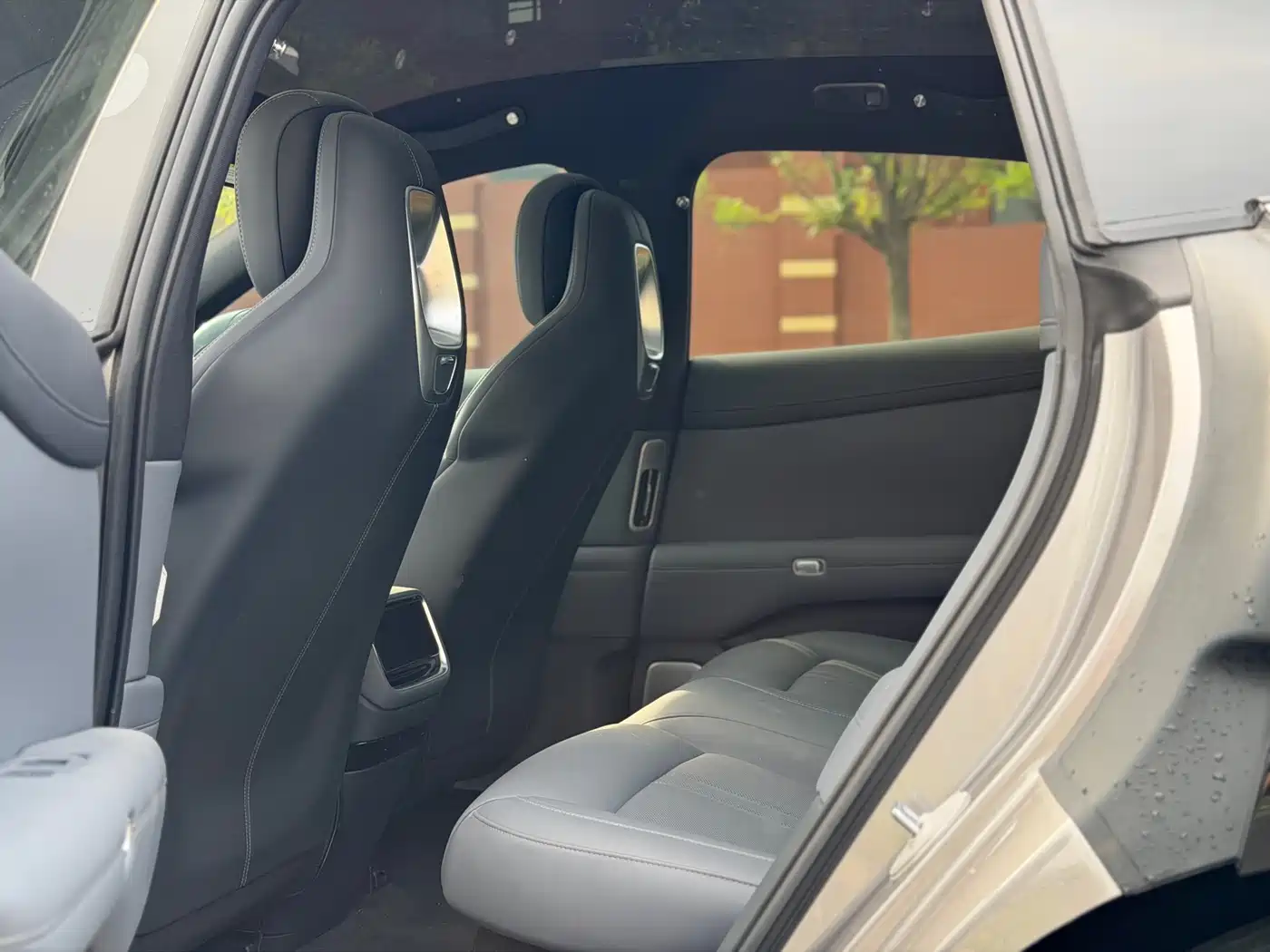 Xiaomi Auto Xiaomi YU7 2025 Extended Range RWD Edition фото 9