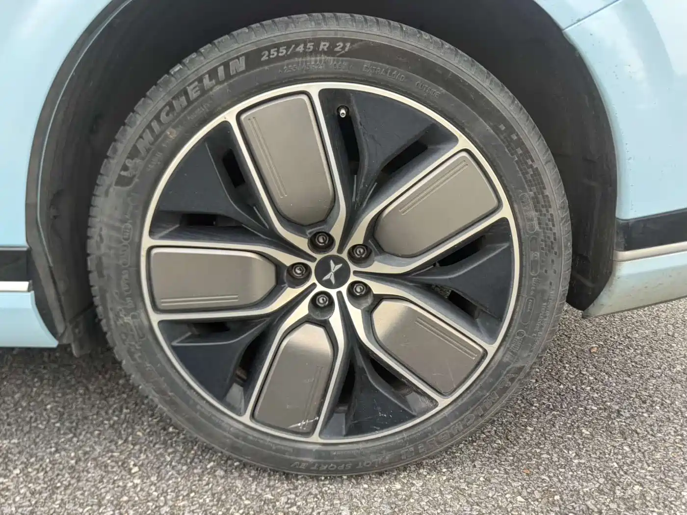 XPeng G9 2022 650 Performance Max фото 10
