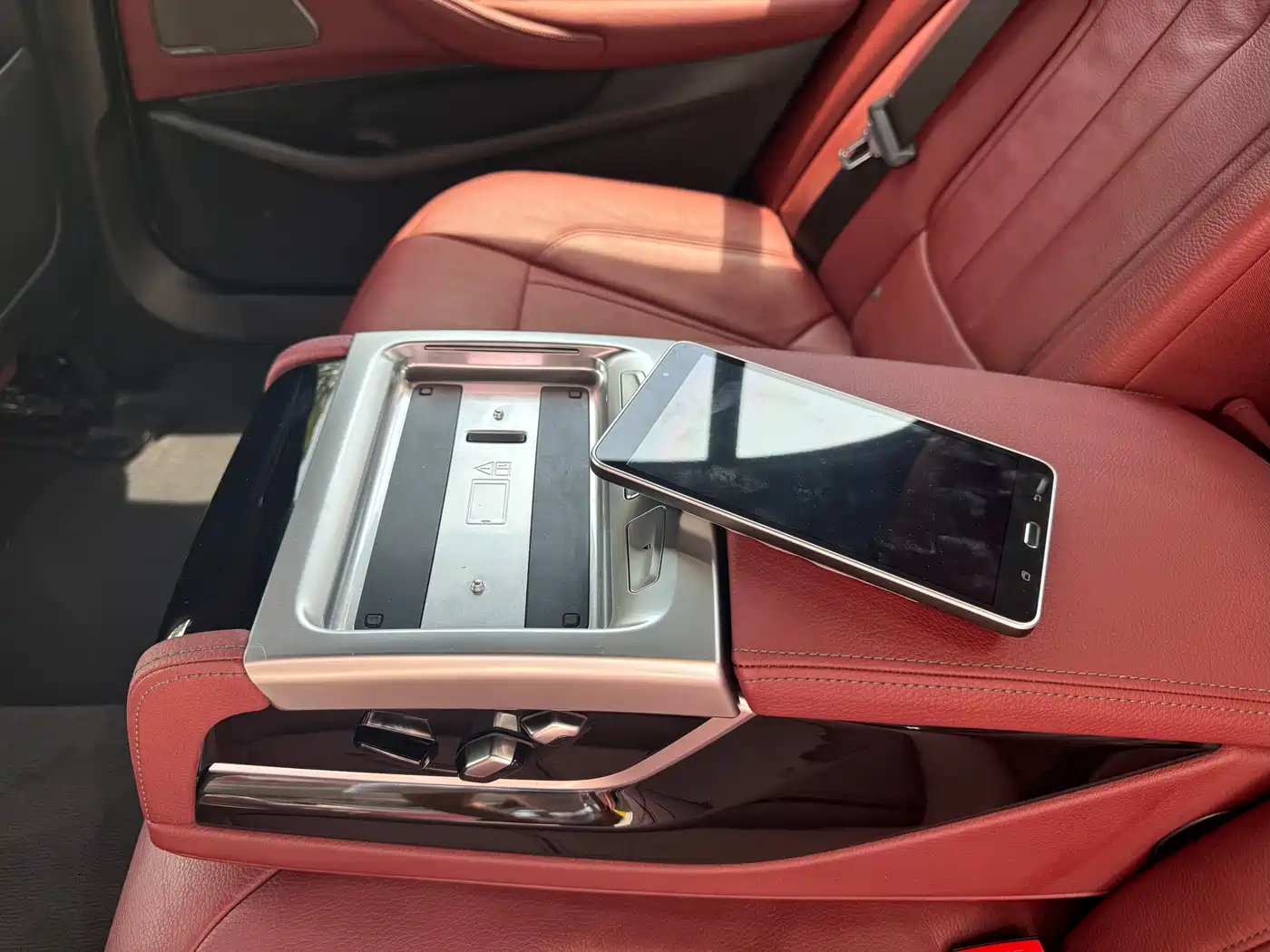 BMW 5 Series 2018 530Li Premium M Sport Package фото 14