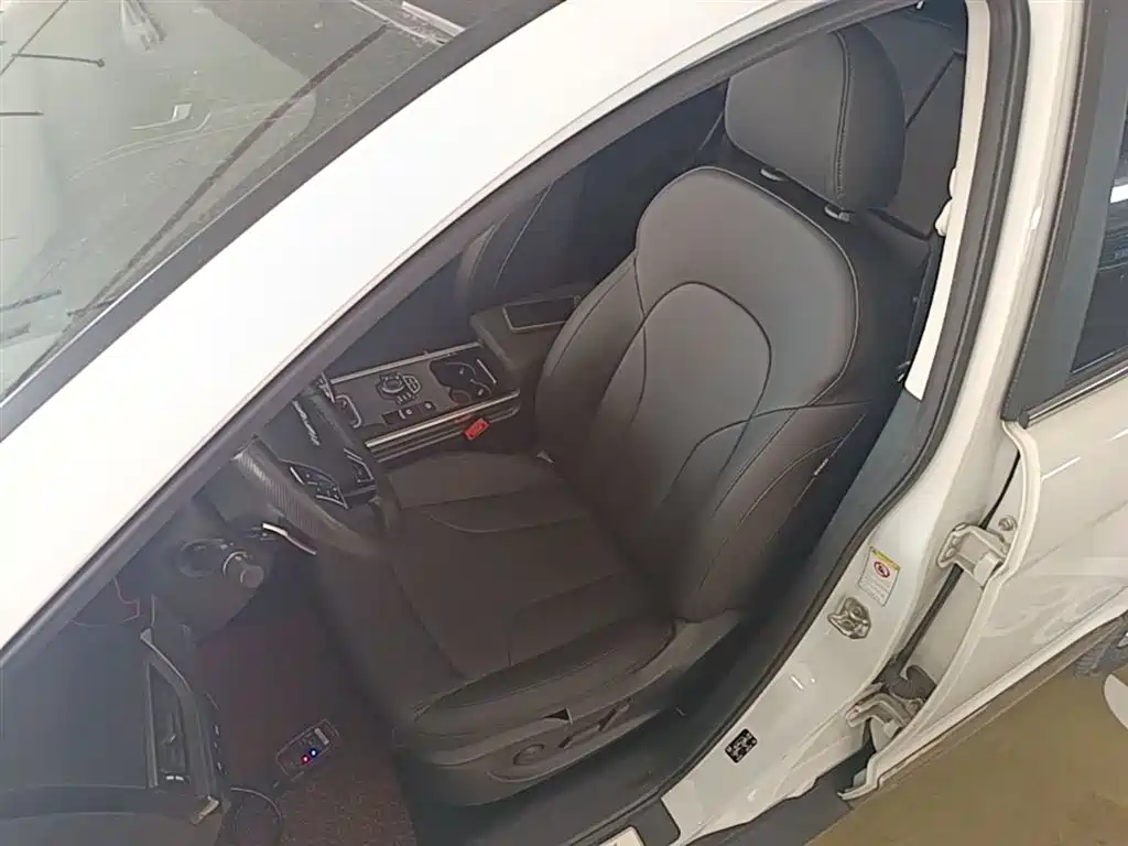 Haval H6 2018 Blue Label Sport 1.5T Automatic 2WD Elite фото 15