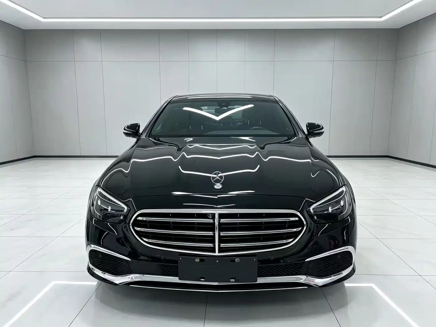Mercedes-Benz E-Class 2021 E 300 L Luxury фото 3
