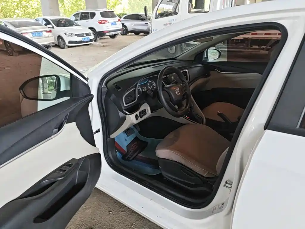 Фото 16 - Buick Excelle