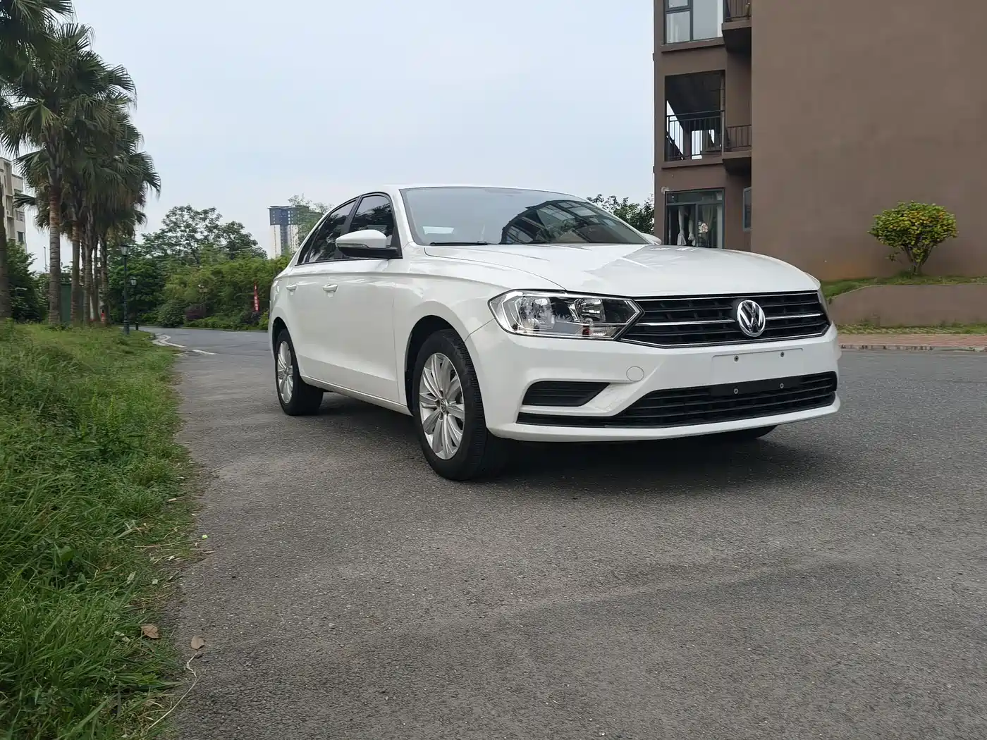 VOLKSWAGEN BORA