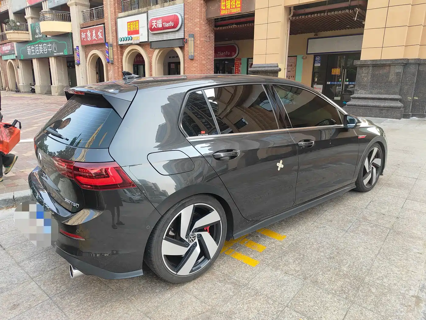 Volkswagen Golf GTI 2021 Facelift 380TSI DSG GTI фото 3