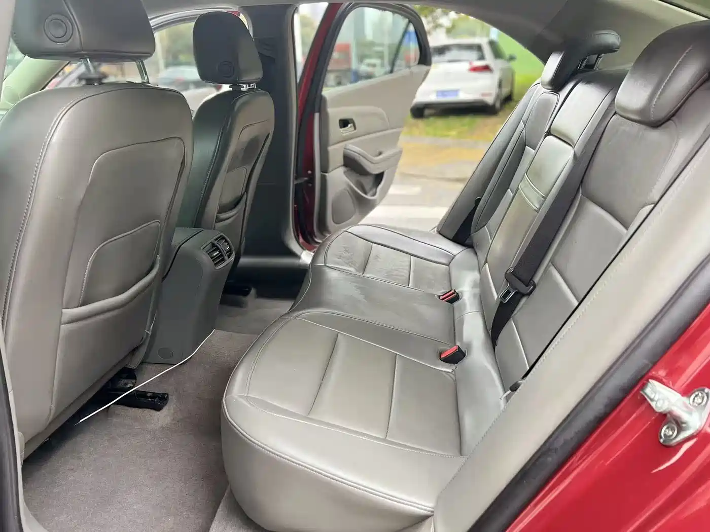 Chevrolet Malibu 2014 2.0L Automatic Luxury фото 12