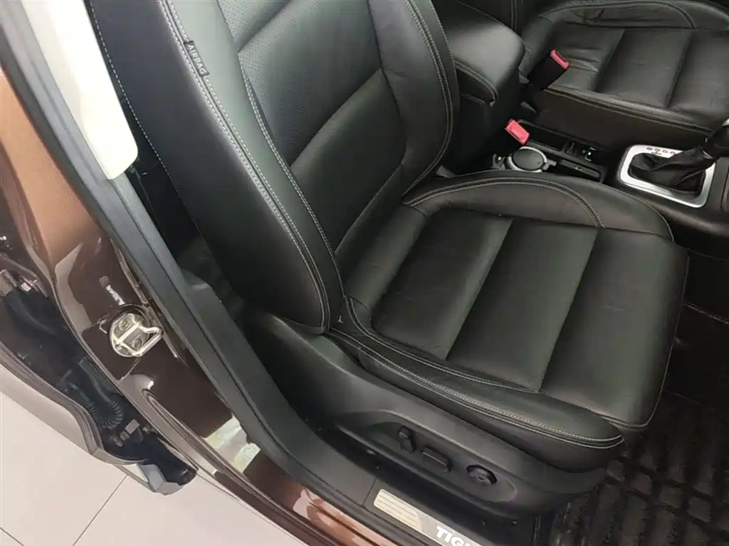 Volkswagen Tiguan 2016 Model 300TSI Automatic 4WD Luxury Edition фото 25