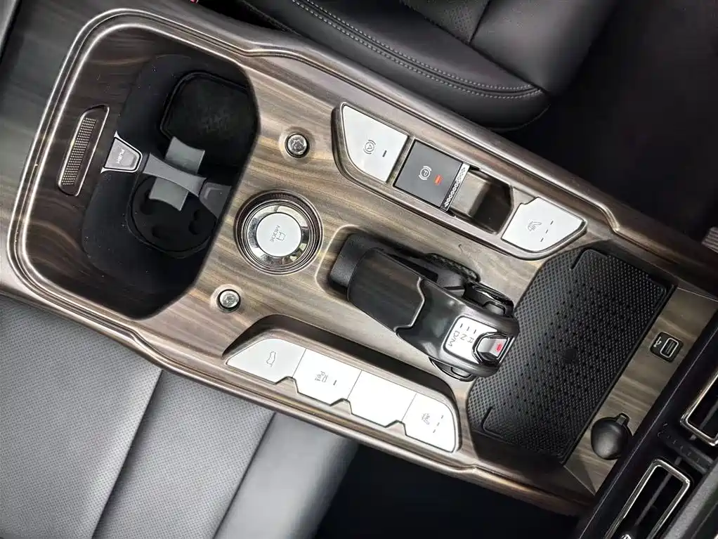 Haval Second-Generation Big Dog New Energy 2023 DHT-PHEV 105km Trendy Electric Edition Plus фото 13