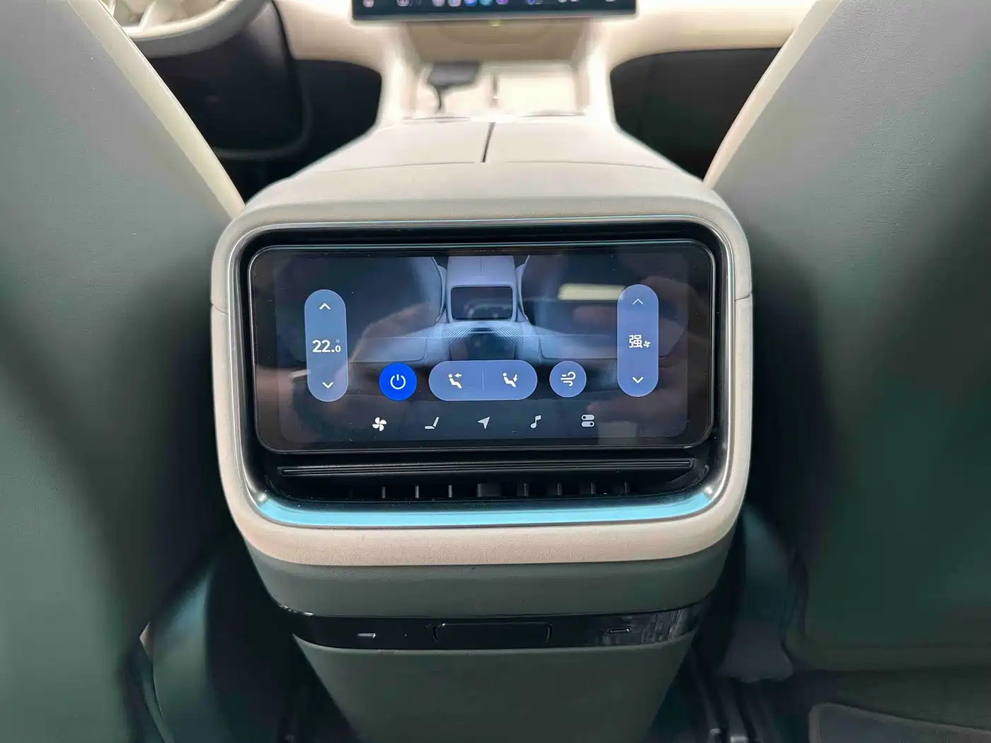 Xiaomi Auto Xiaomi YU7 2025 Ultra Long Range High Performance AWD Max Edition фото 16