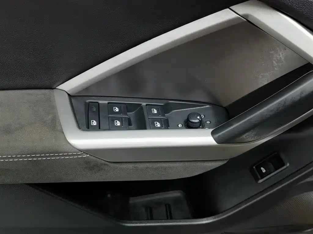 Audi Q3 2019 35 TFSI Progressive Sport фото 9