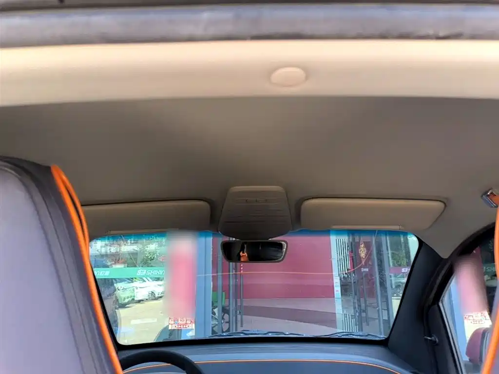 BAOJUN E100