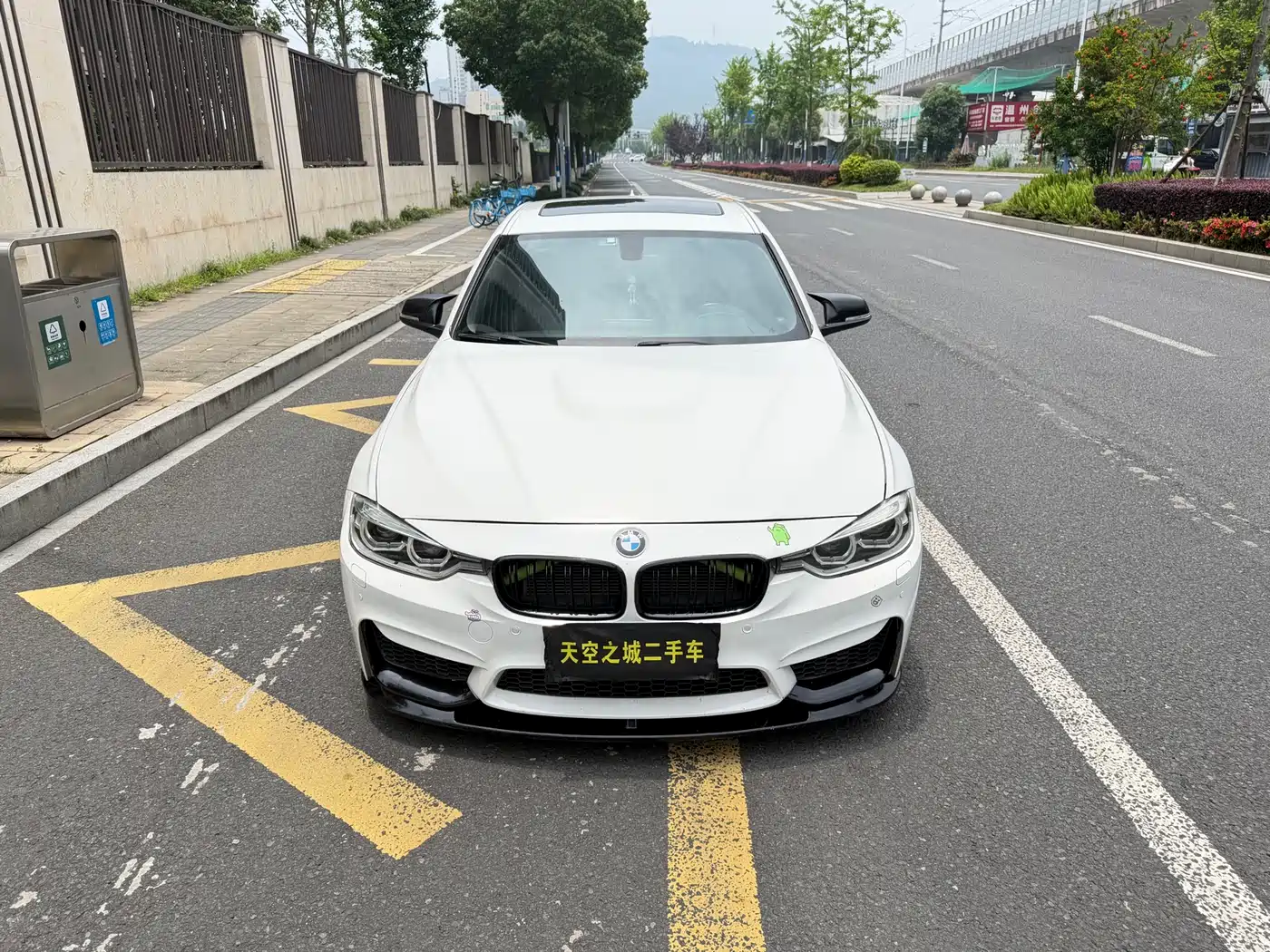 BMW 3 Series (Import) 2013 320i Sport Design Package фото 9