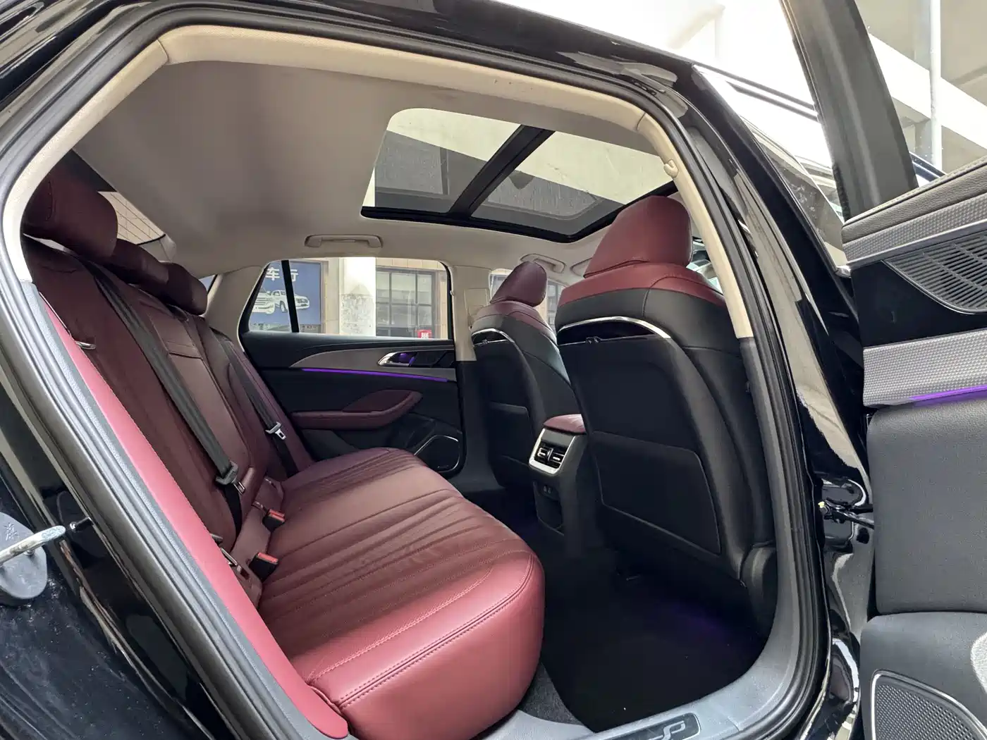 Hongqi H5 2023 2.0T Auto Smart Connect Flag Comfort фото 12