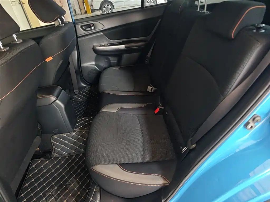 Subaru XV 2016 Model 2.0i Comfort Navigation Edition фото 17